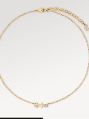 Louis Vuitton petit Louis necklace